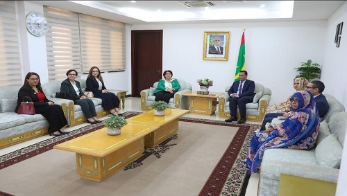 فعاليات الطاولة المستديرة حول 
