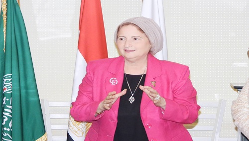 منظمة المرأة العربية تكرم الأستاذة الدكتورة نبيلة عبد المقصود